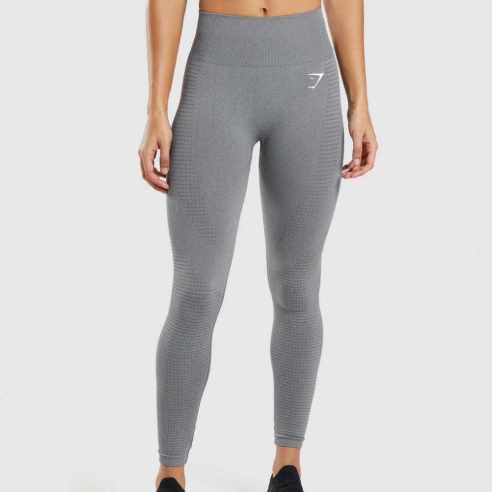 GREY VITAL SEAMLESS 2.0 LEGGINGS - GYMSHARK SIZE SMALL